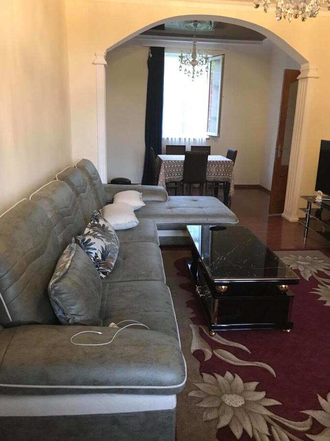 Lela'S Guest House 바투미 외부 사진